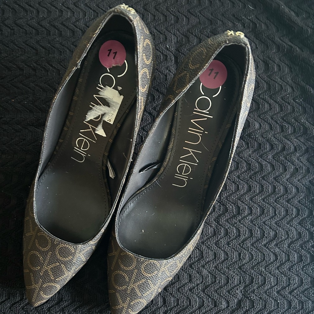 Calvin Klein Patterned Brown and Tan/Gold Heels